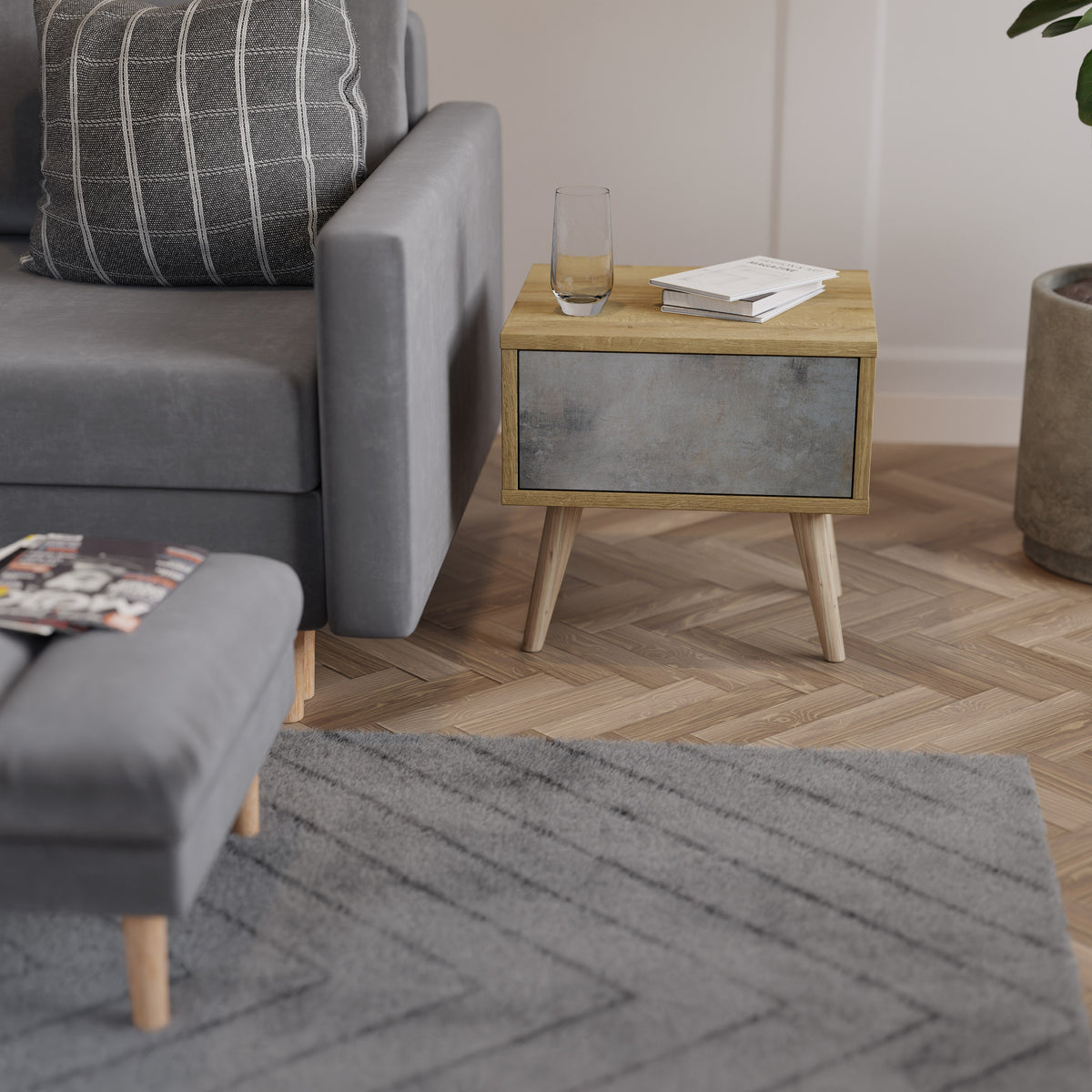 CONCRETE WALL Nightstand