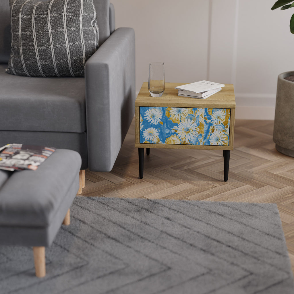 DAISY LUXE Nightstand in Oak Effect