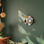 HUE HARMONY Art Shelf