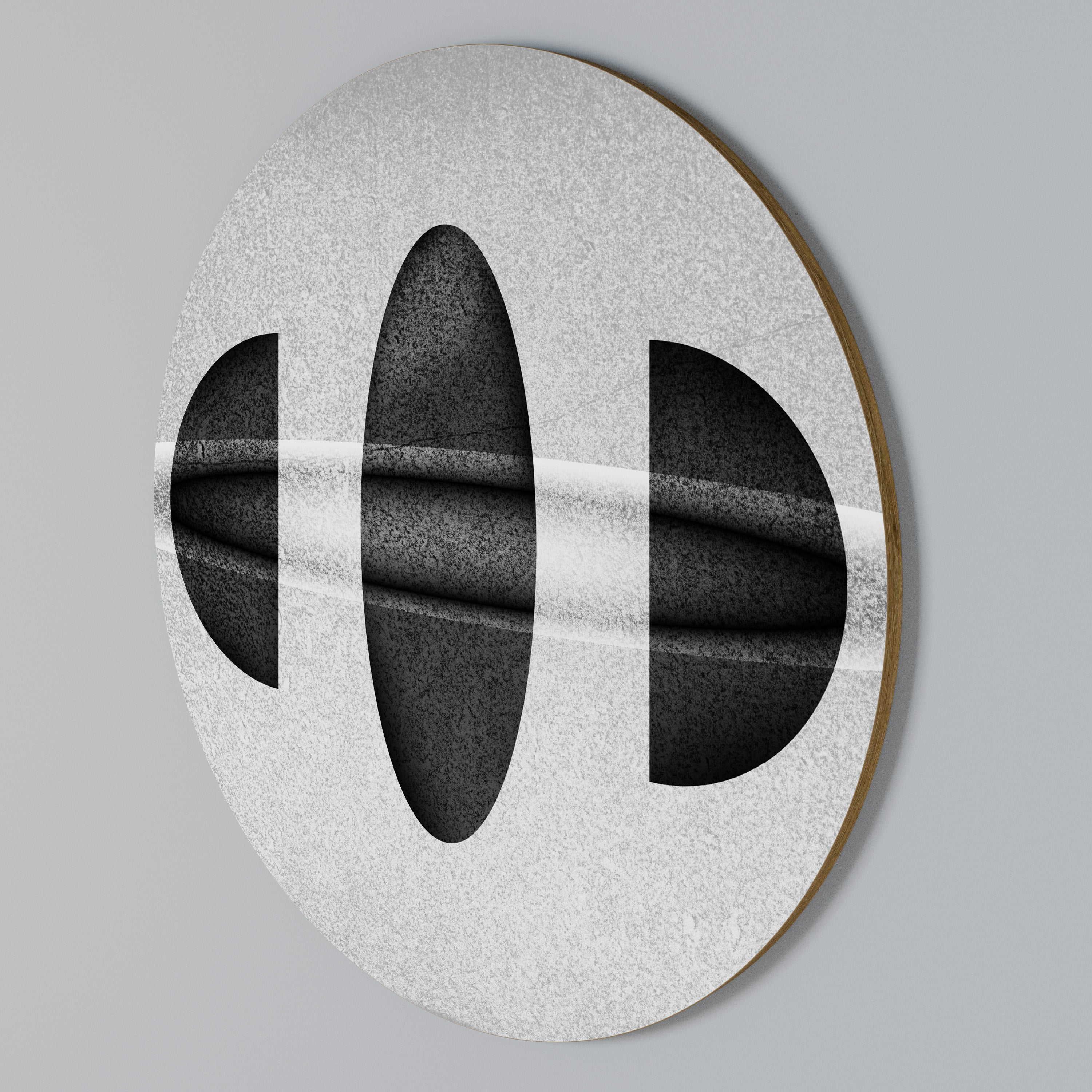 OBSIDIAN ODYSSEY Round Wall Art