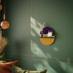 INDEPENDENT BORDER Art Shelf