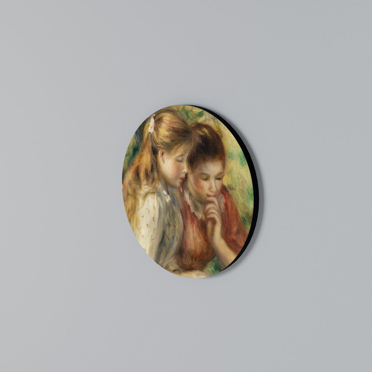 WHISPERS OF FRIENDSHIP Round Wall Art