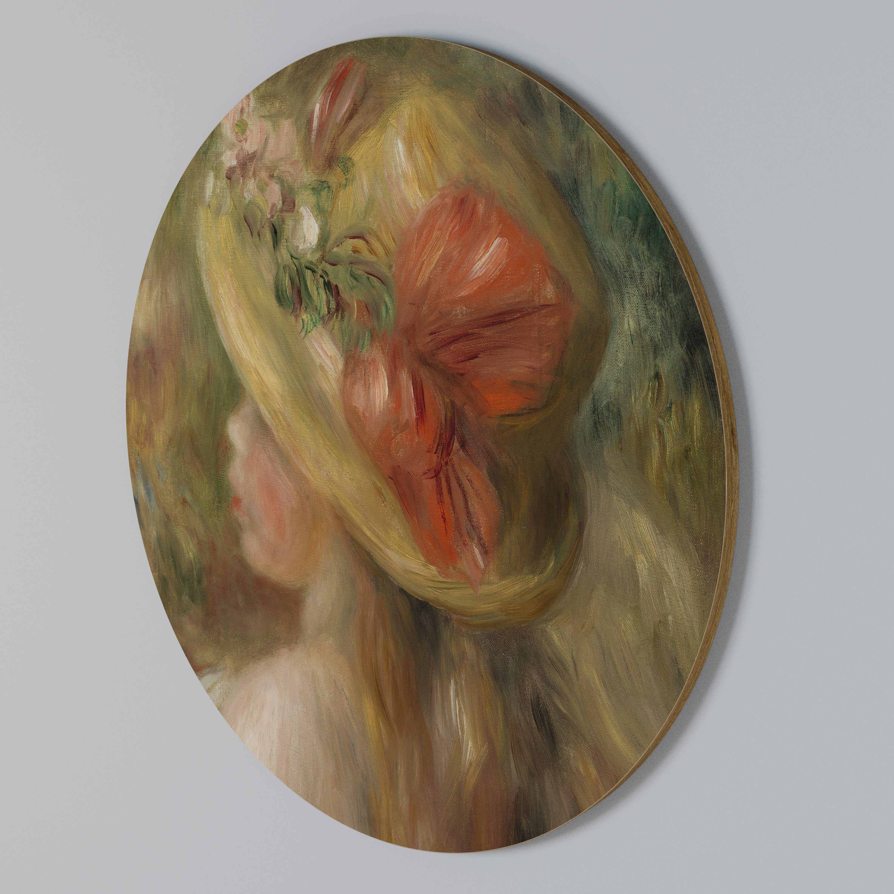 HAT OF PETALS Round Wall Art