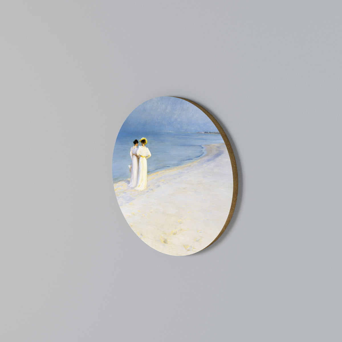SUMMER EVENING ON SKAGEN'S BEACH Round Wall Art