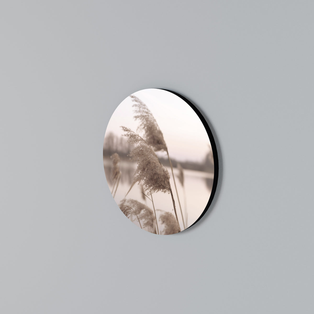 GENTLE BREEZE Round Wall Art