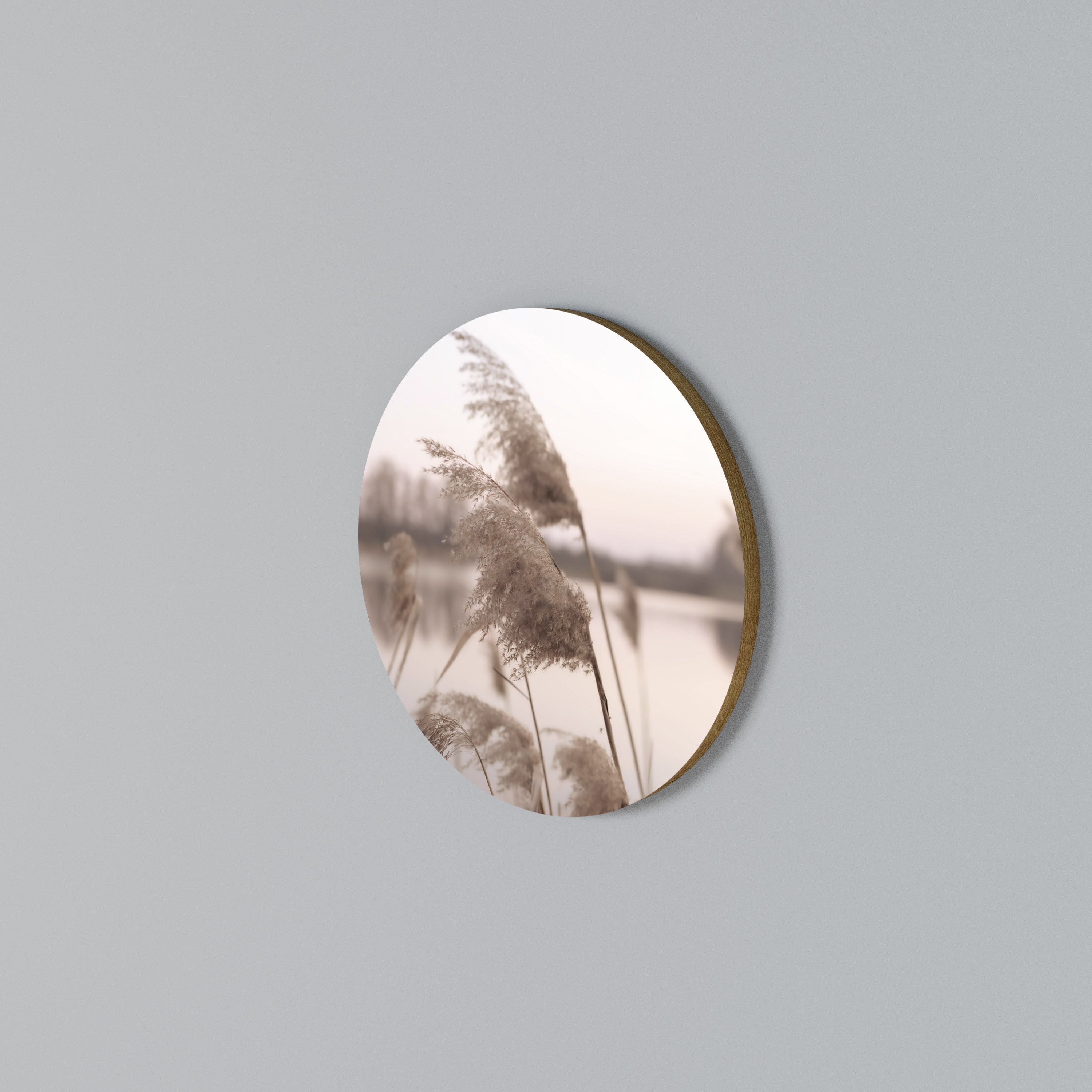 GENTLE BREEZE Round Wall Art