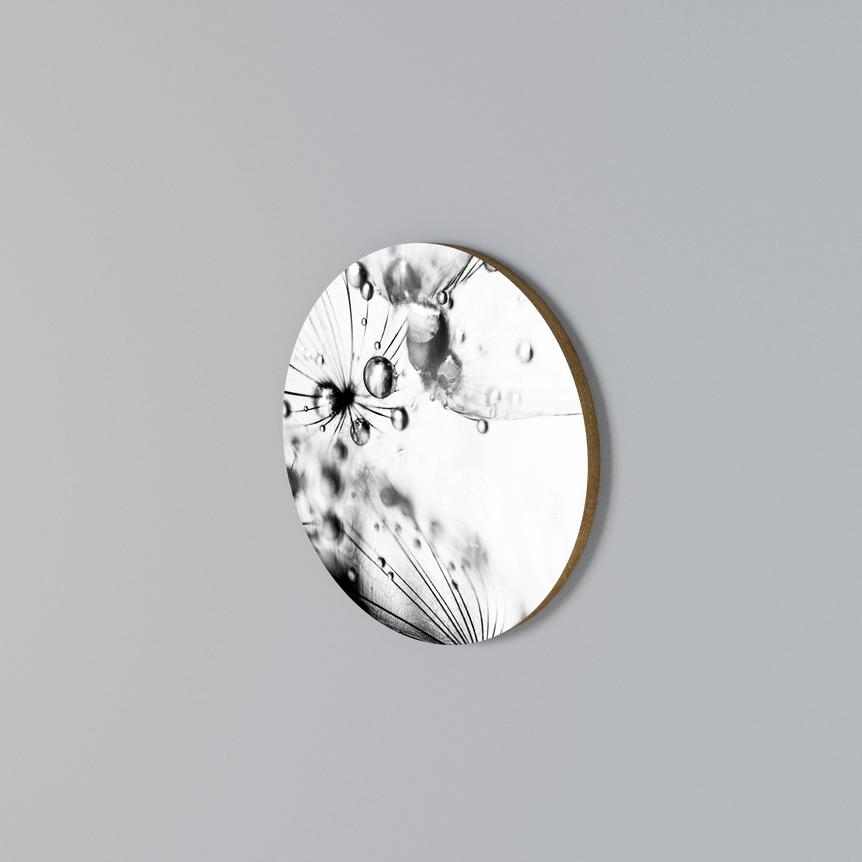ELEGANT DROPLETS Round Wall Art