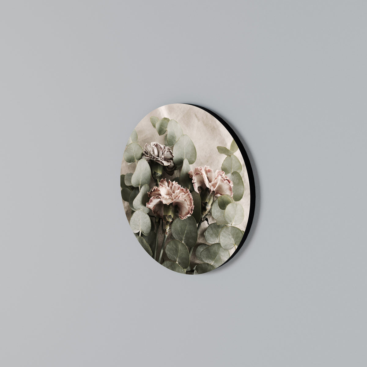 LINEN CLOVES Round Wall Art