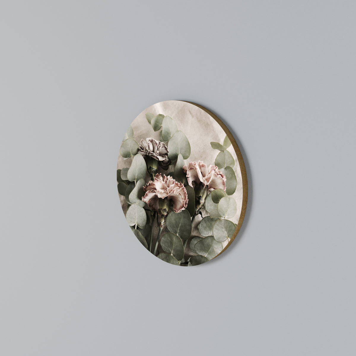 LINEN CLOVES Round Wall Art