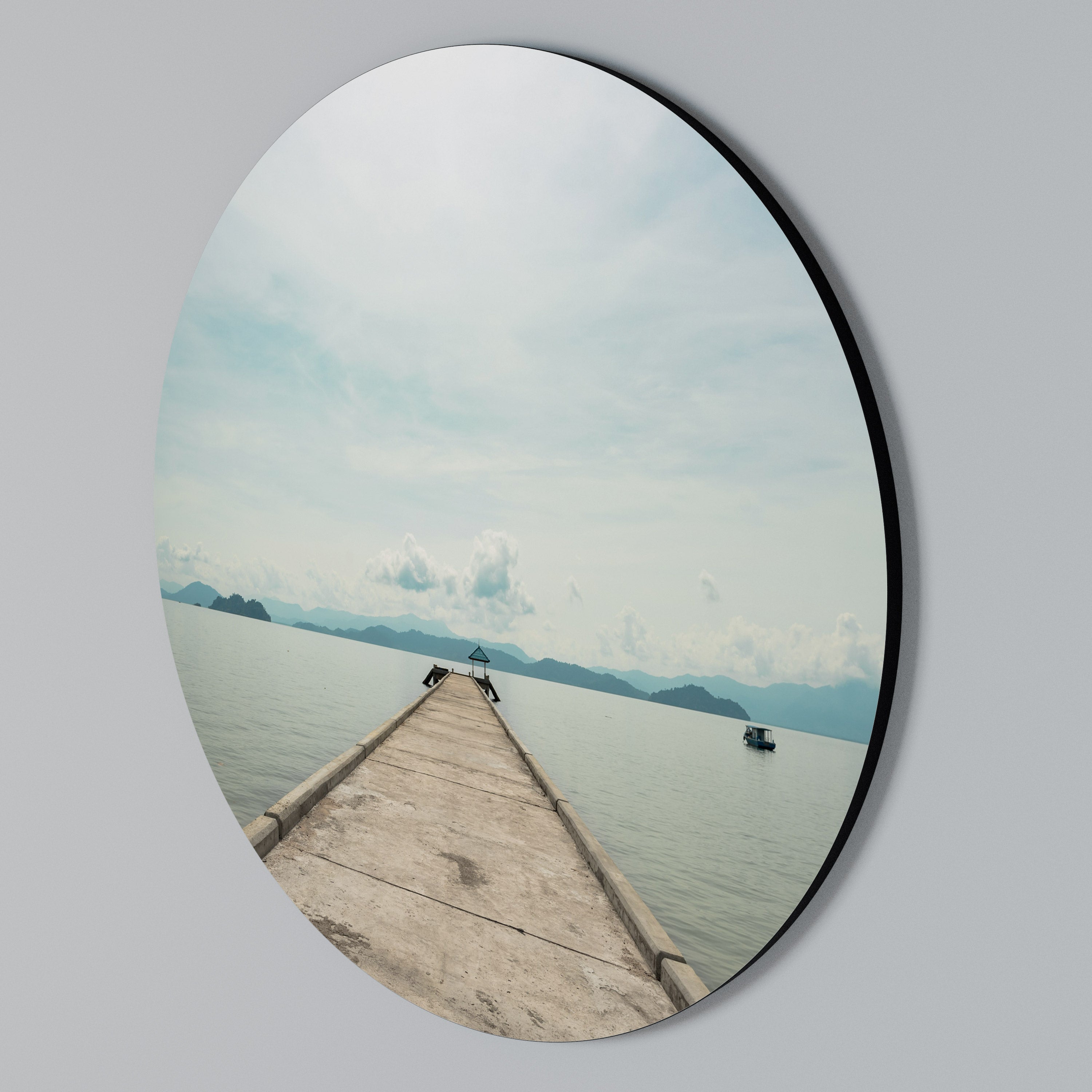AQUA HORIZON Round Wall Art