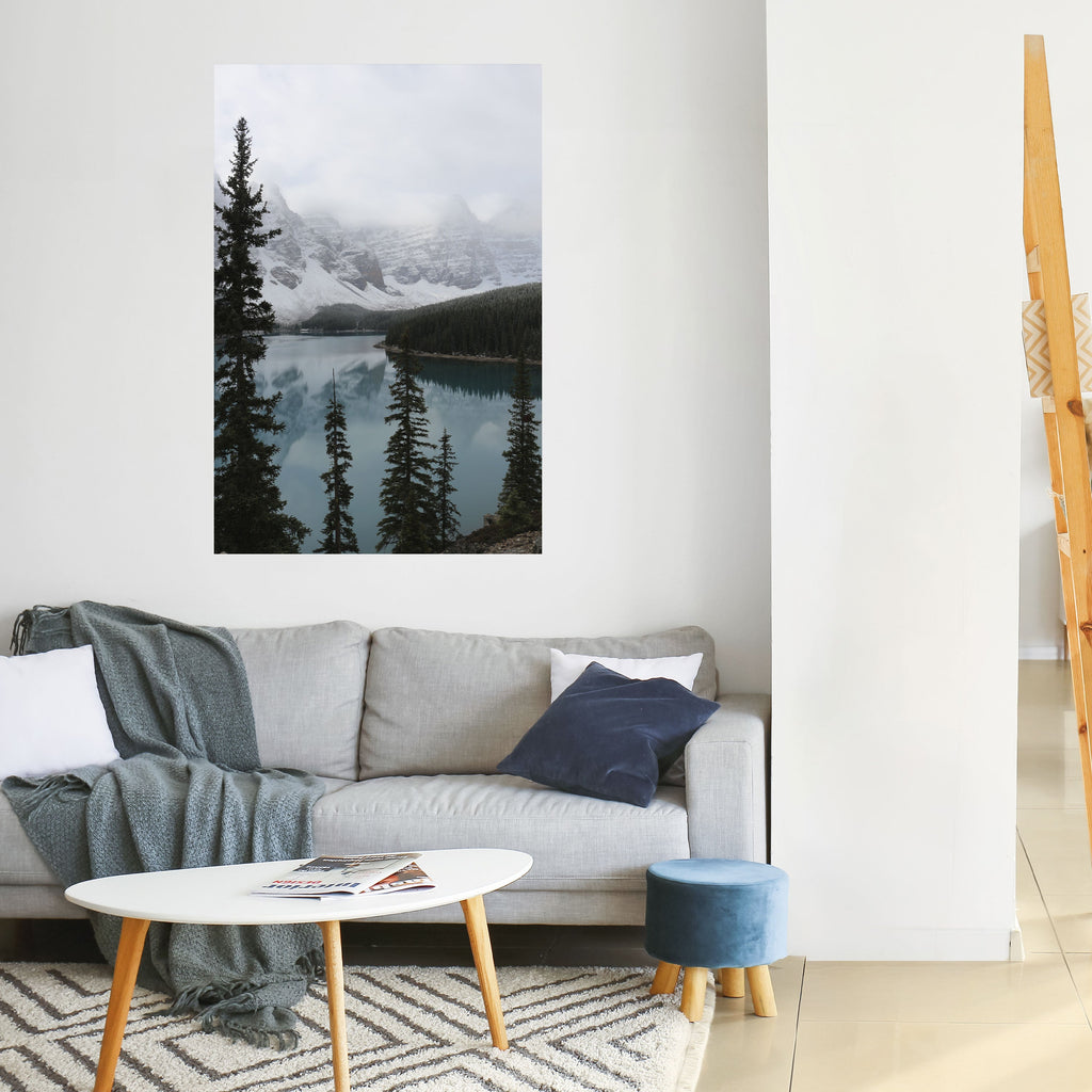 Affiche verticale autocollante « Misty Forest Borders »