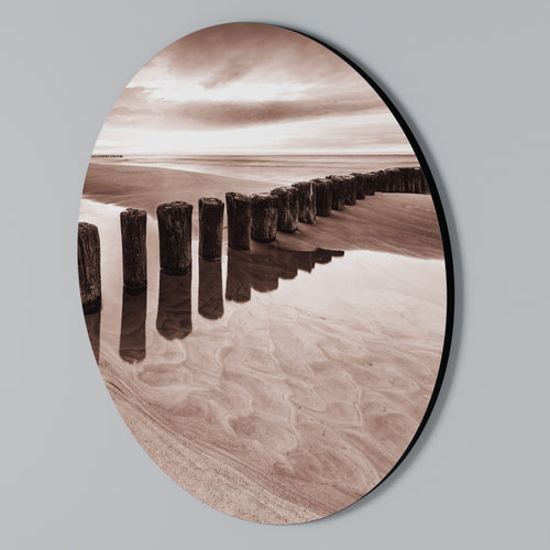 SERENE SHORELINE SEQUENCE Round Wall Art