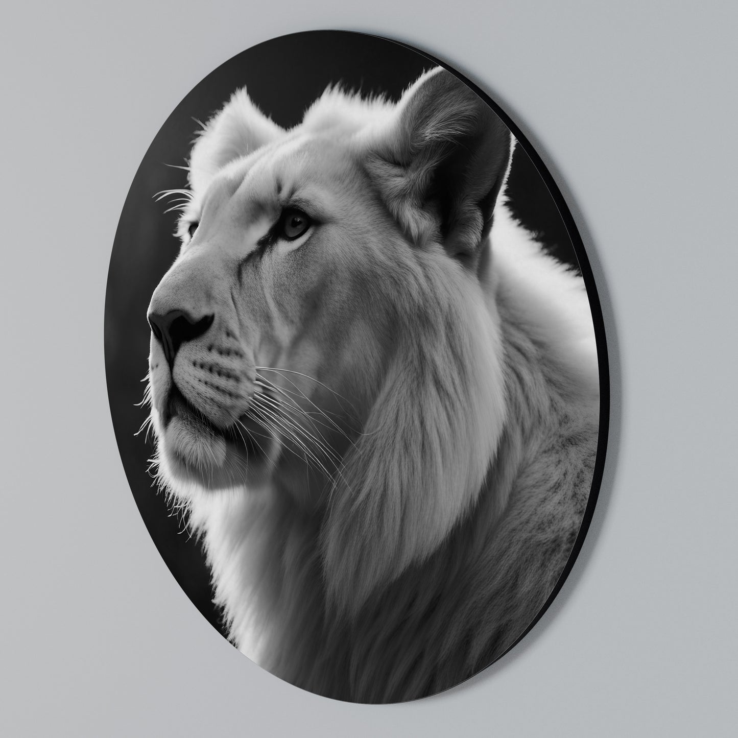 WHISPERS OF MAJESTY Round Wall Art