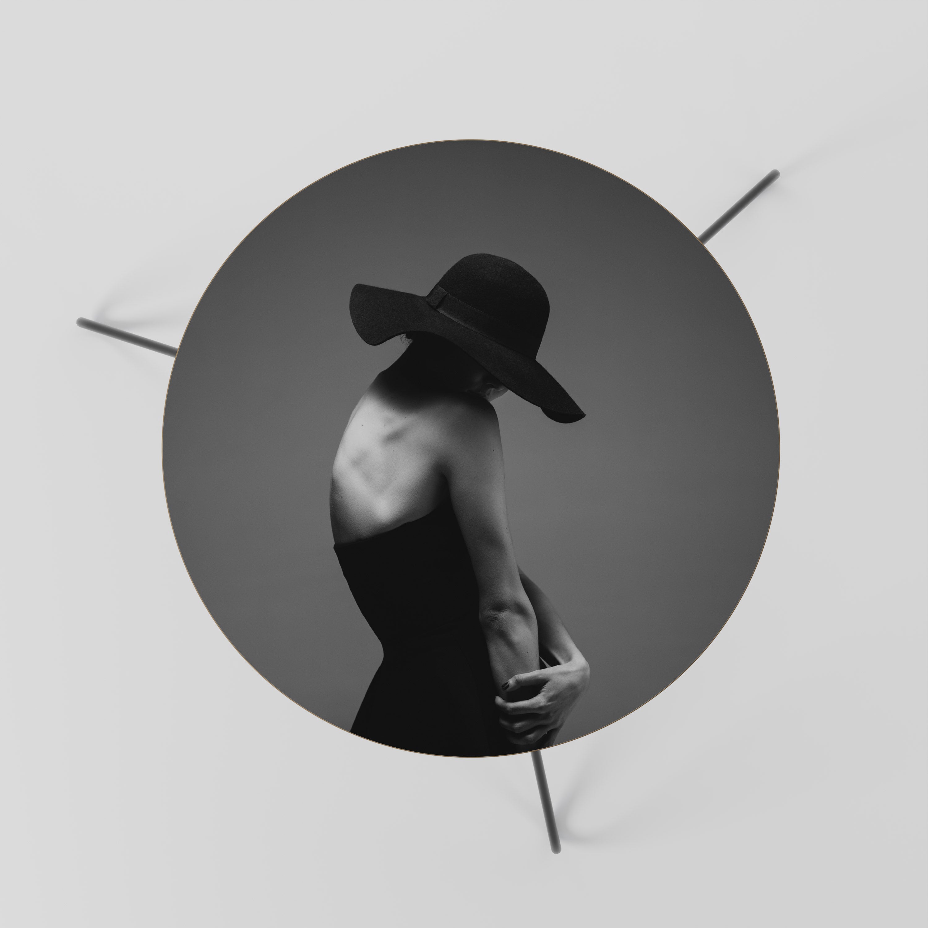 Table basse SILHOUETTE OF MYSTERY 60