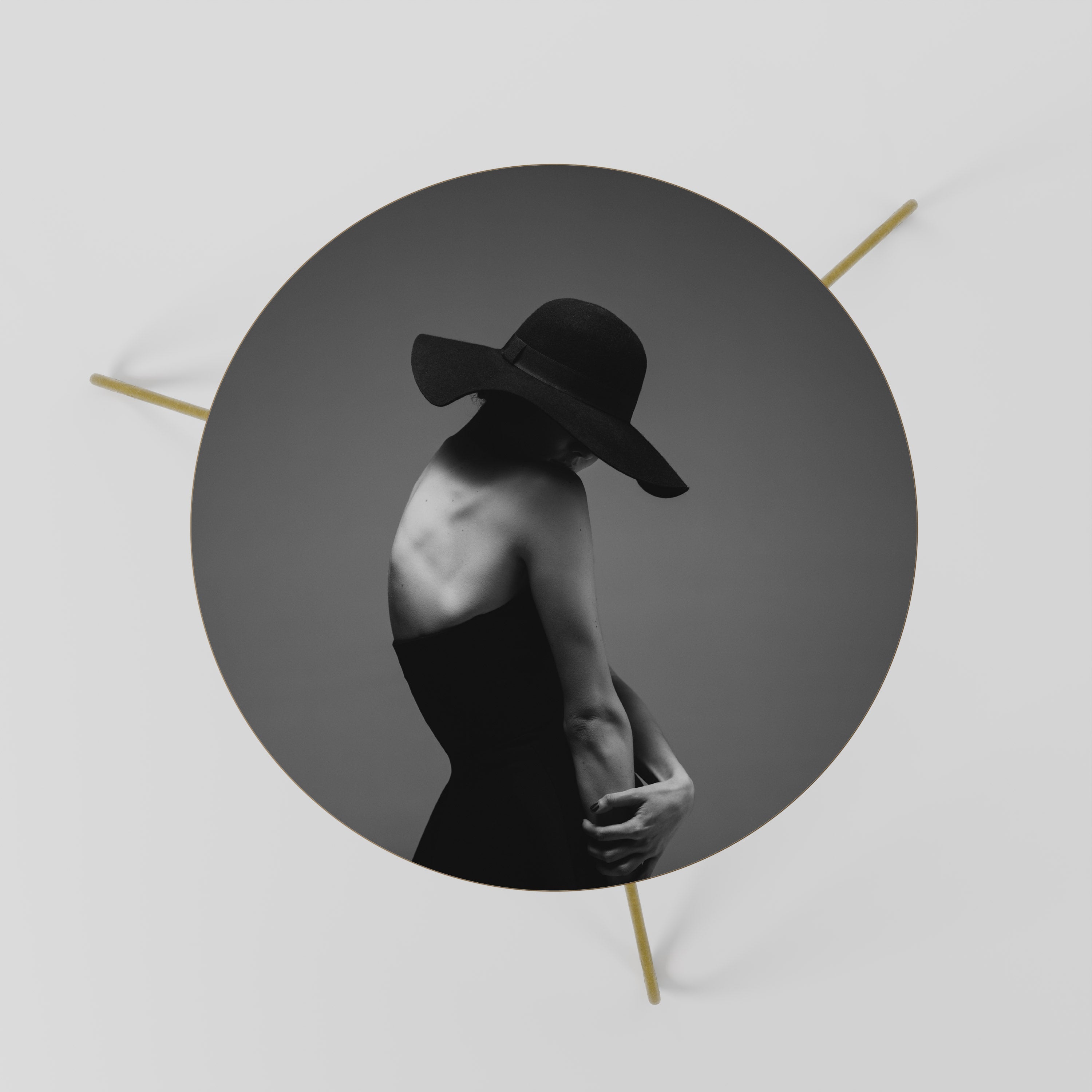 Table basse SILHOUETTE OF MYSTERY 60