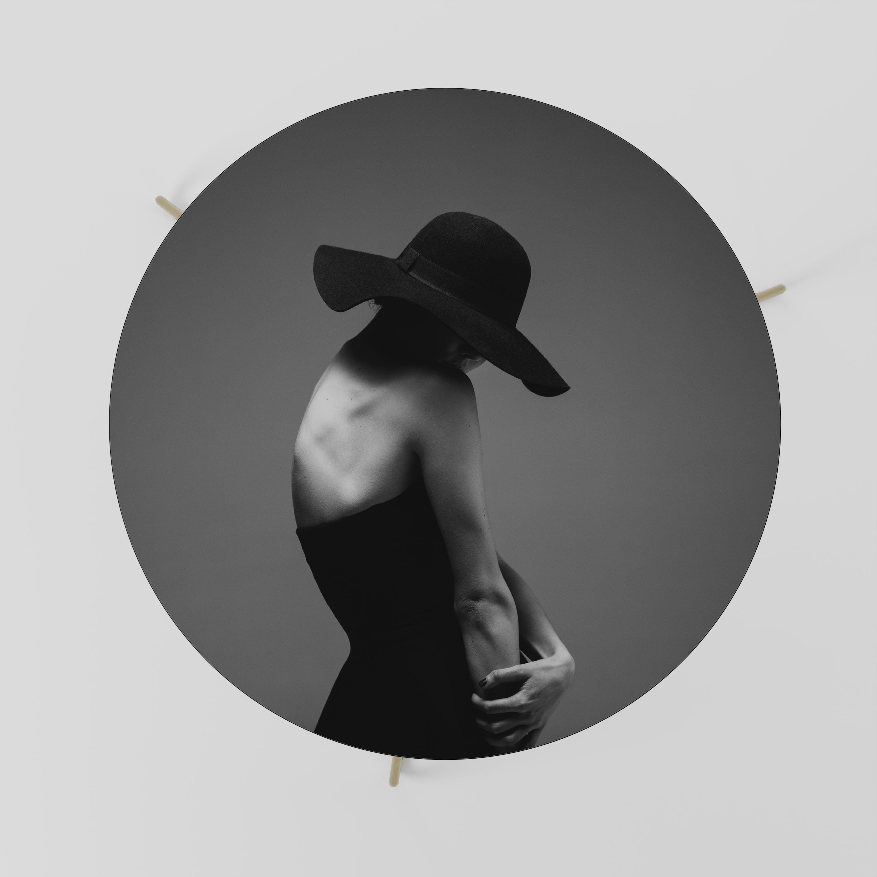 Table basse SILHOUETTE OF MYSTERY 69