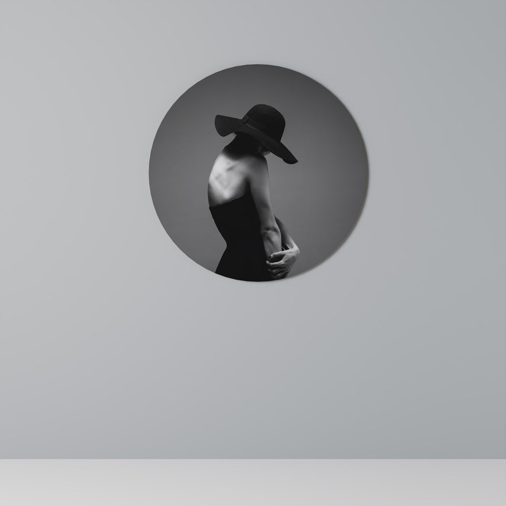 SILHOUETTE DE MYSTÈRE Art mural rond