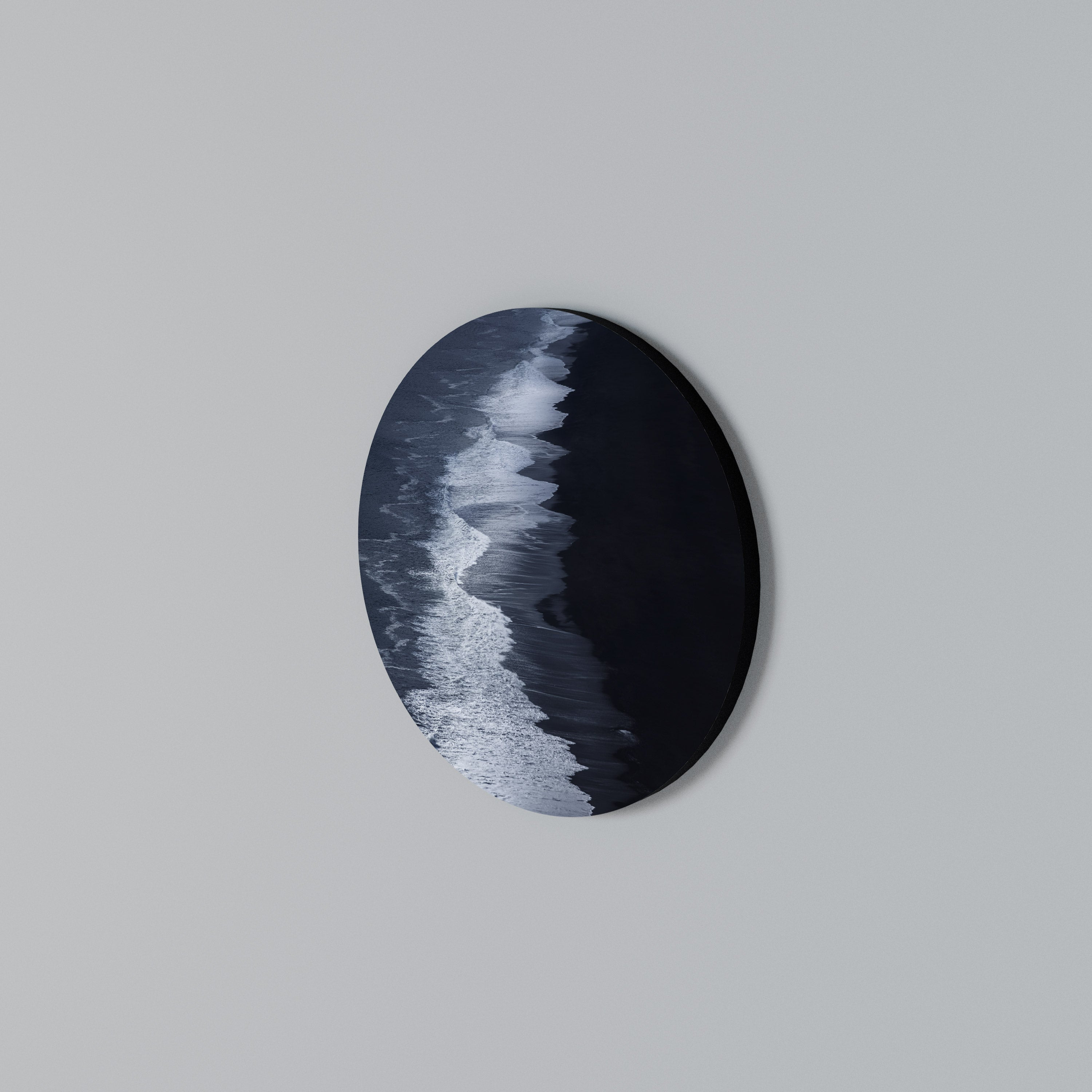 OCEAN'S WHISPER Round Wall Art