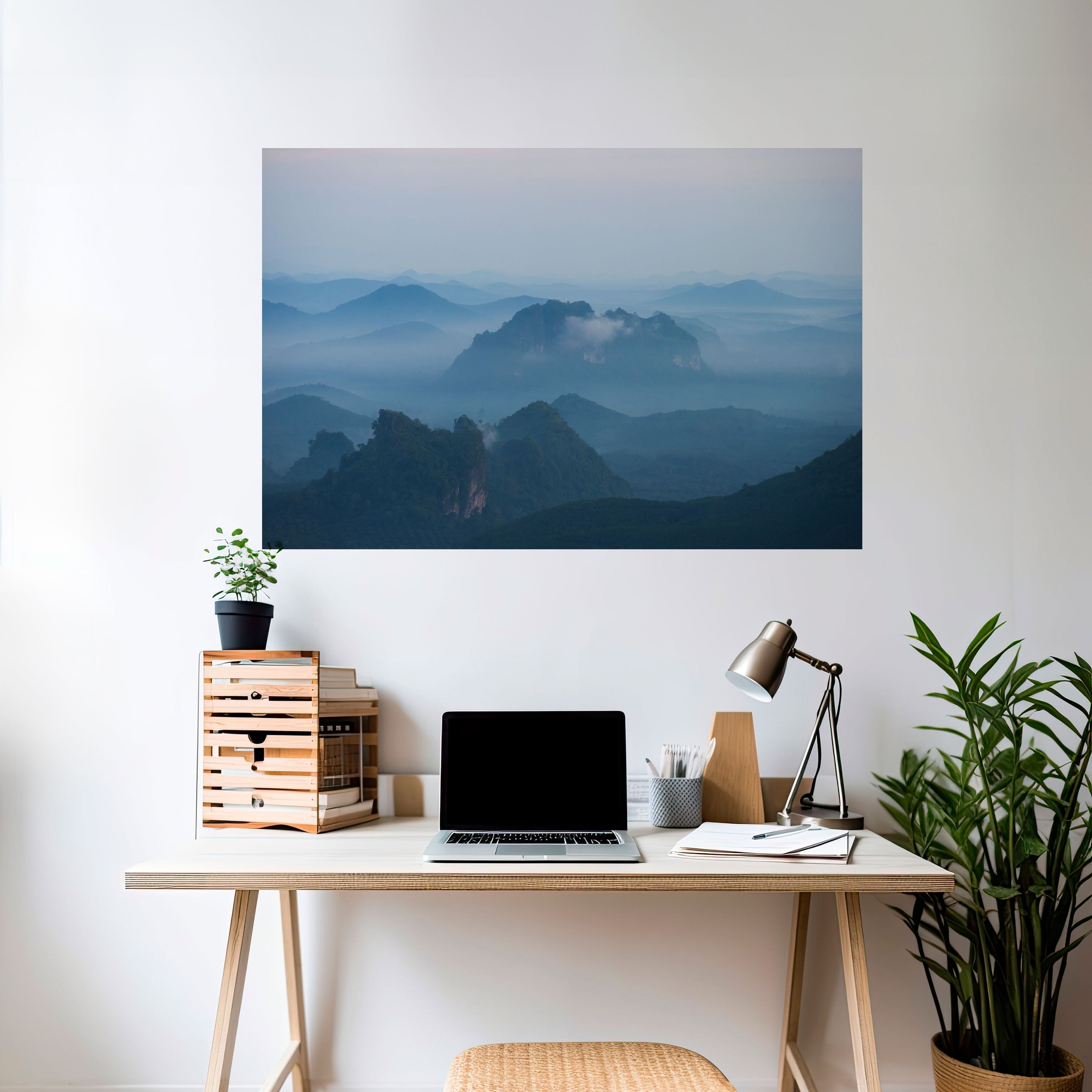 Affiche horizontale autocollante « MISTY MOUNTAIN WHISPER »