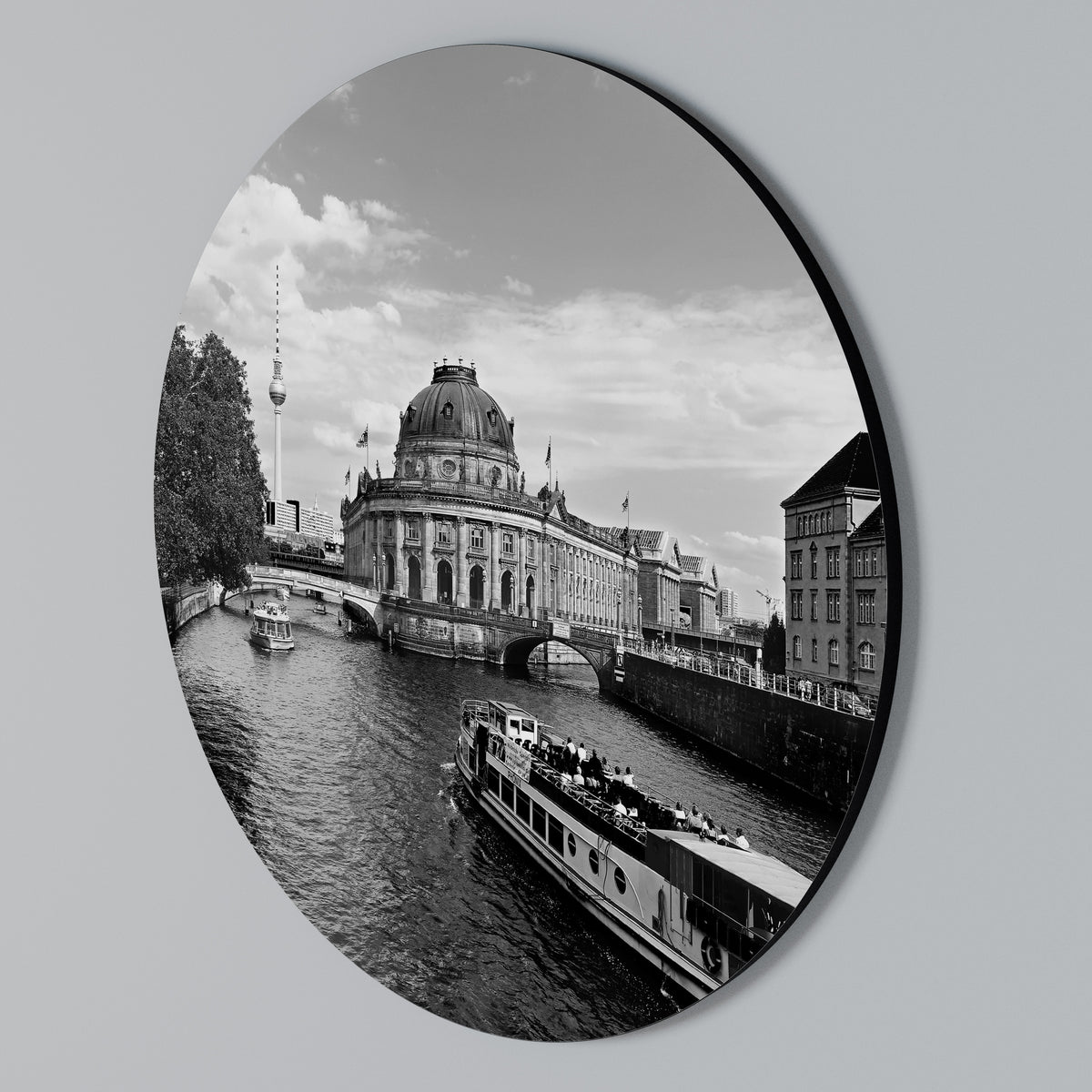 GHOSTS OF HISTORY Round Wall Art