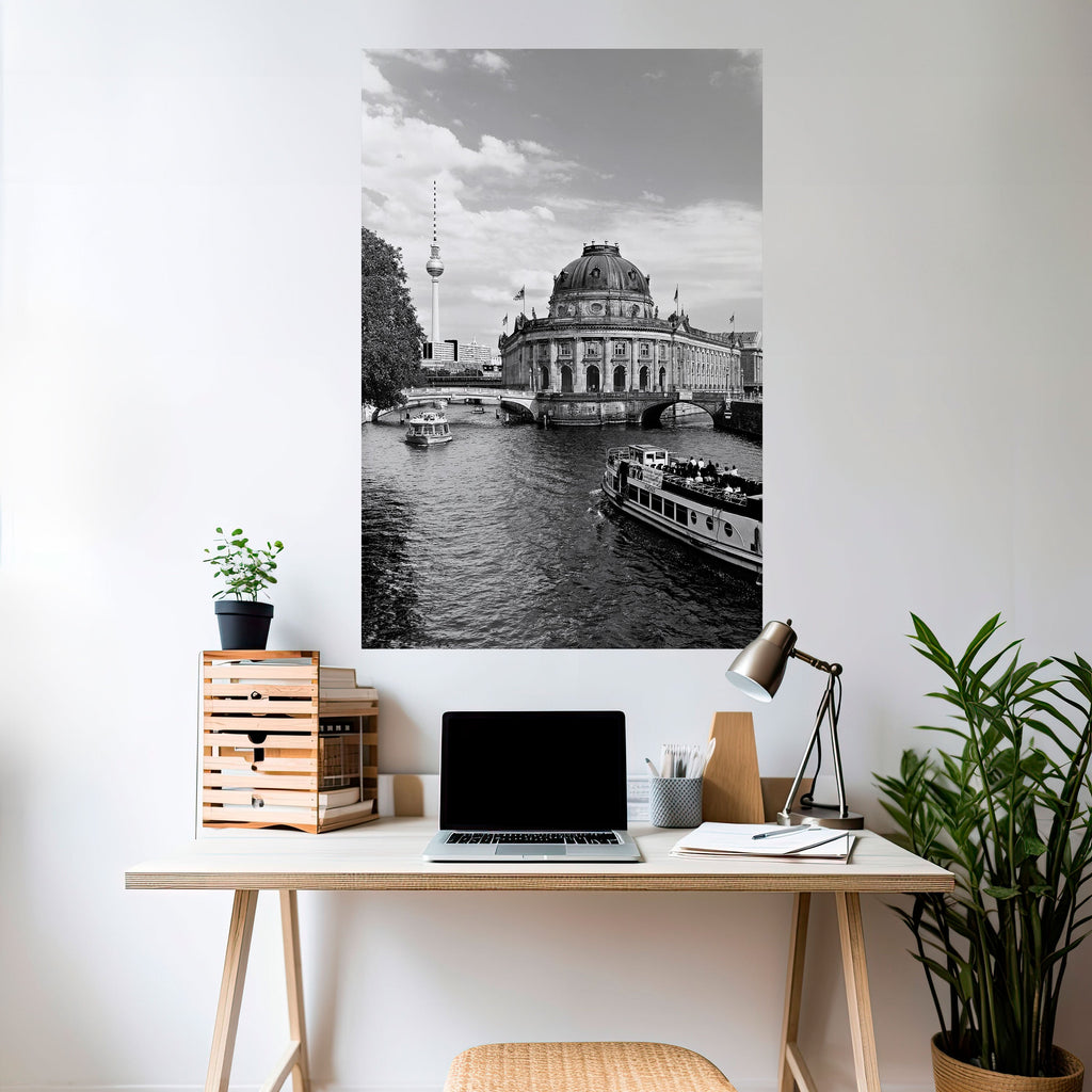 Affiche verticale autocollante « GHOSTS OF HISTORY »