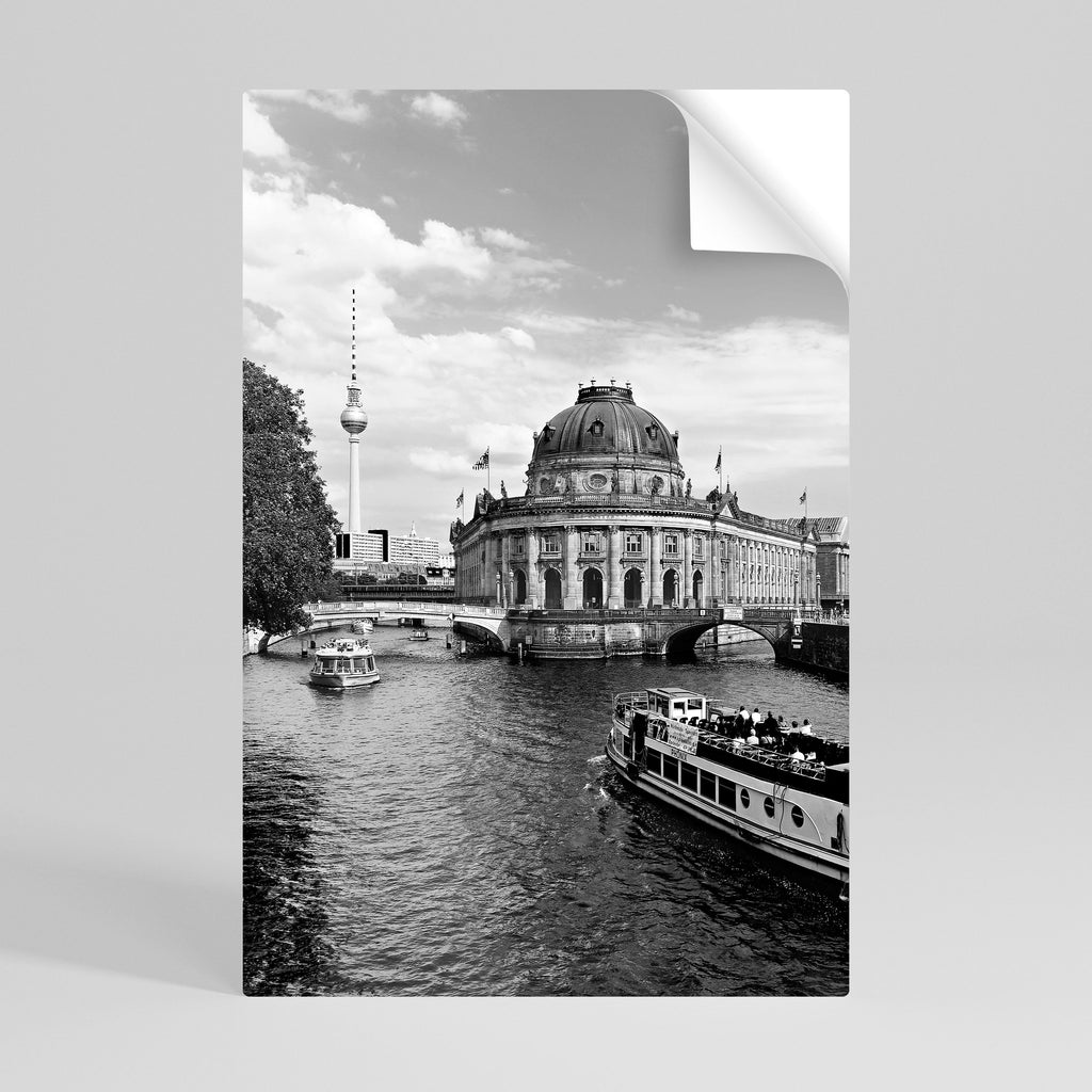 Affiche verticale autocollante « GHOSTS OF HISTORY »