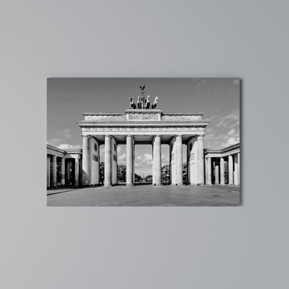 ECHOES OF HISTORY Horizontal Canvas Print