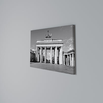 ECHOES OF HISTORY Horizontal Canvas Print