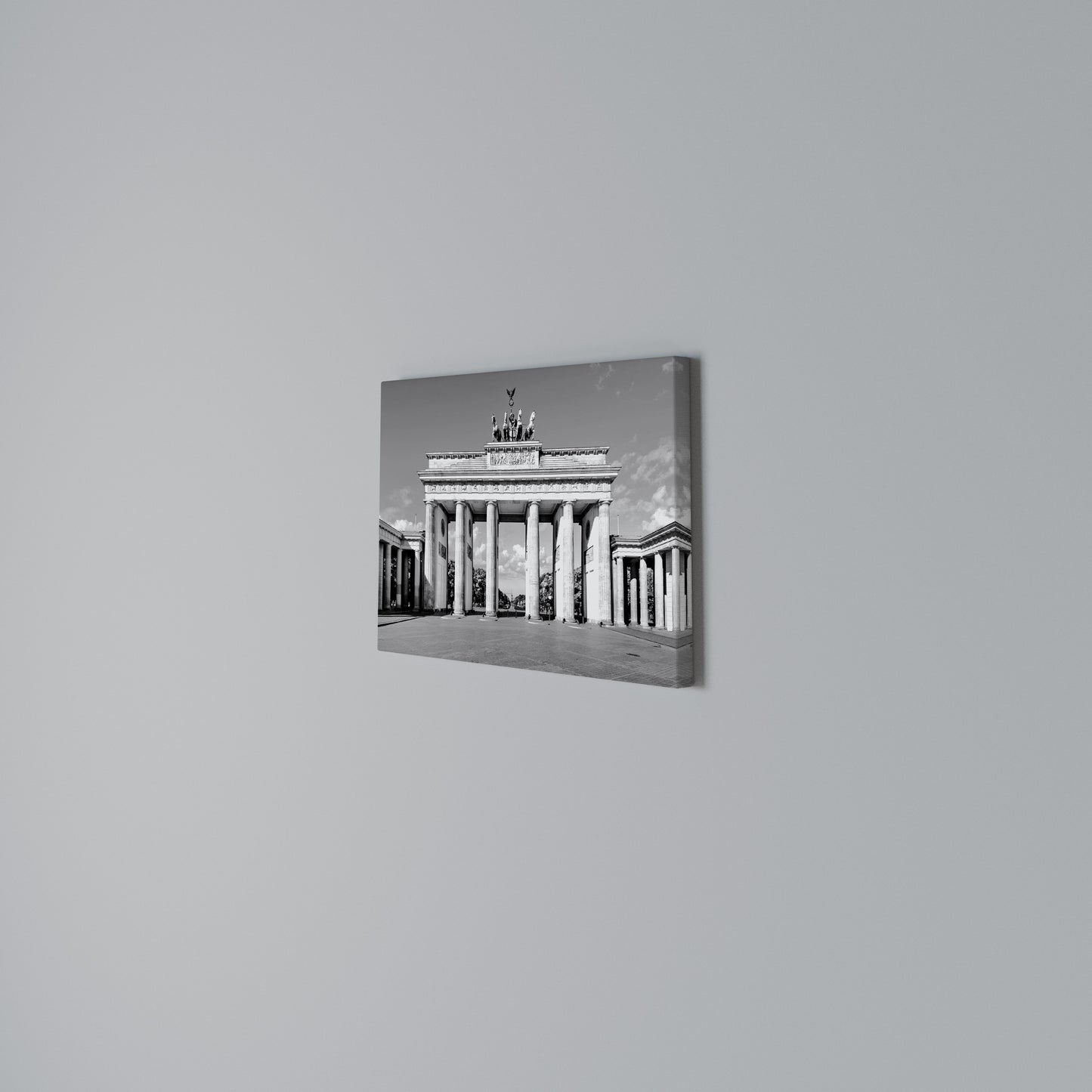 ECHOES OF HISTORY Horizontal Canvas Print