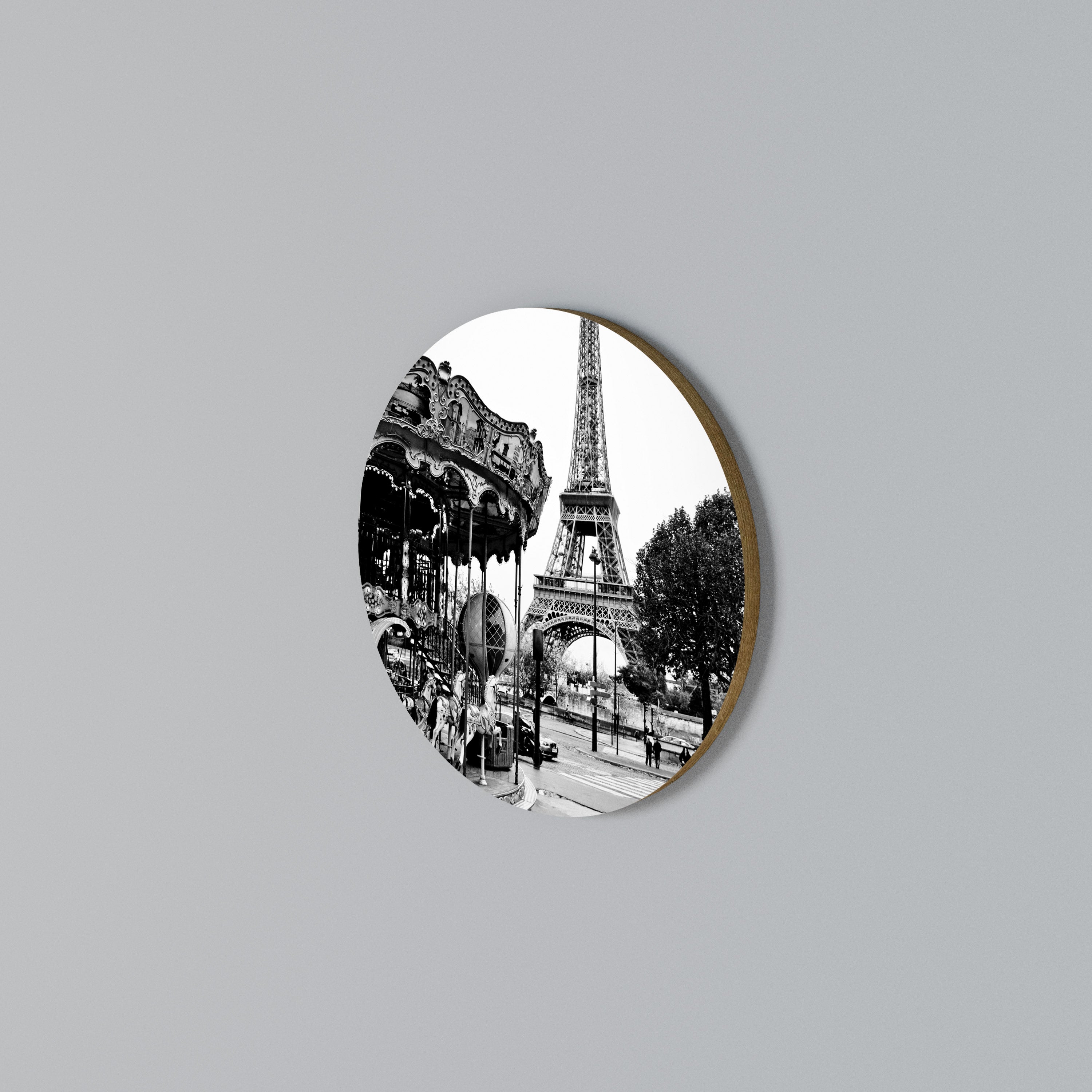 CHARMS OF THE CITY Round Wall Art