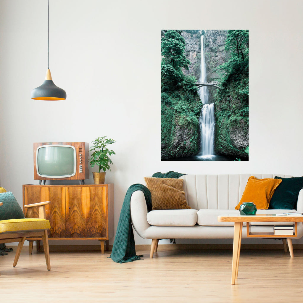 Affiche verticale autocollante représentant un pont aquatique mystique