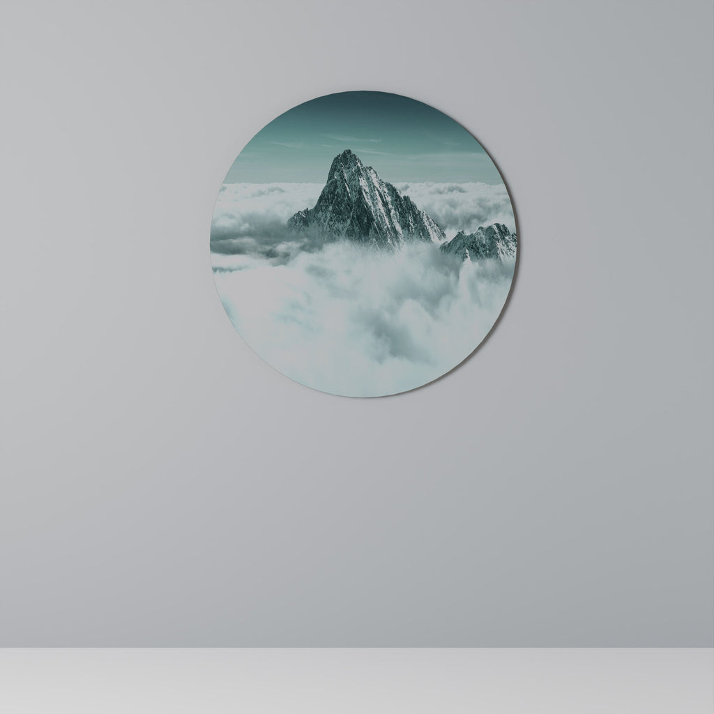 Décoration murale ronde « Crête embrassée par les nuages »