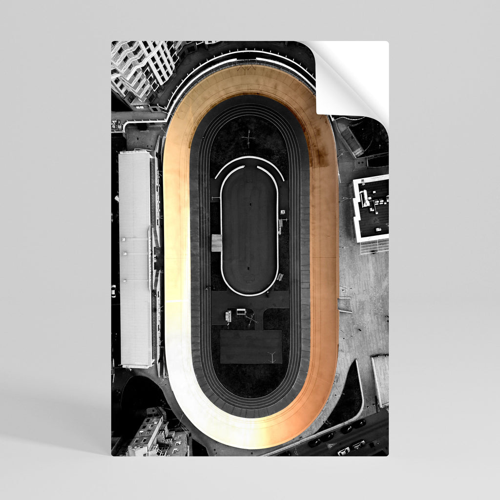 Affiche verticale autocollante EDGE OF THE TRACK