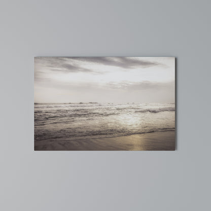 WHISPERS OF THE OCEAN Horizontal Canvas Print