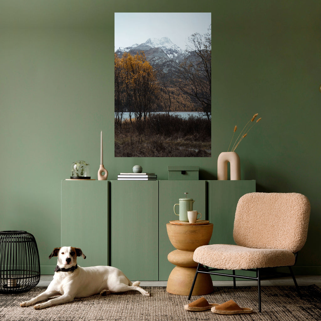 Affiche verticale autocollante « L'ÉTREINTE SILENCIEUSE DE L'AUTOMNE »