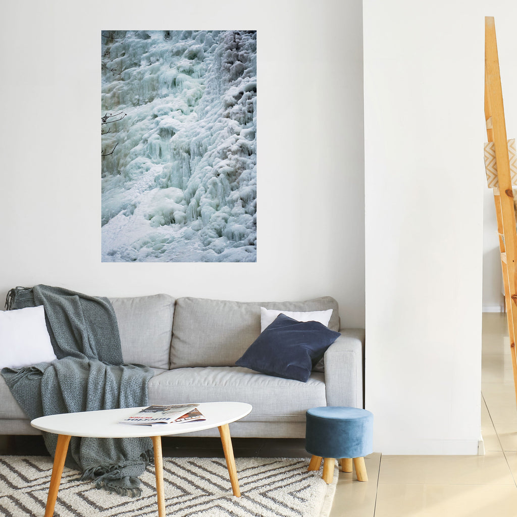 Affiche verticale autocollante « FROSTED WHISPERS »