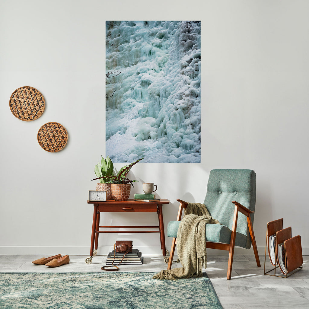 Affiche verticale autocollante « FROSTED WHISPERS »