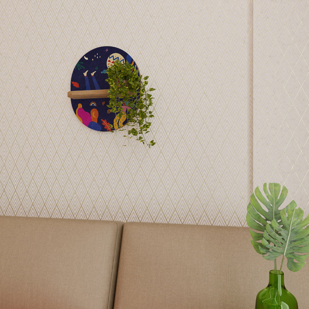 FESTIVE PLEASURES Oval Art Shelf In Oak Effect