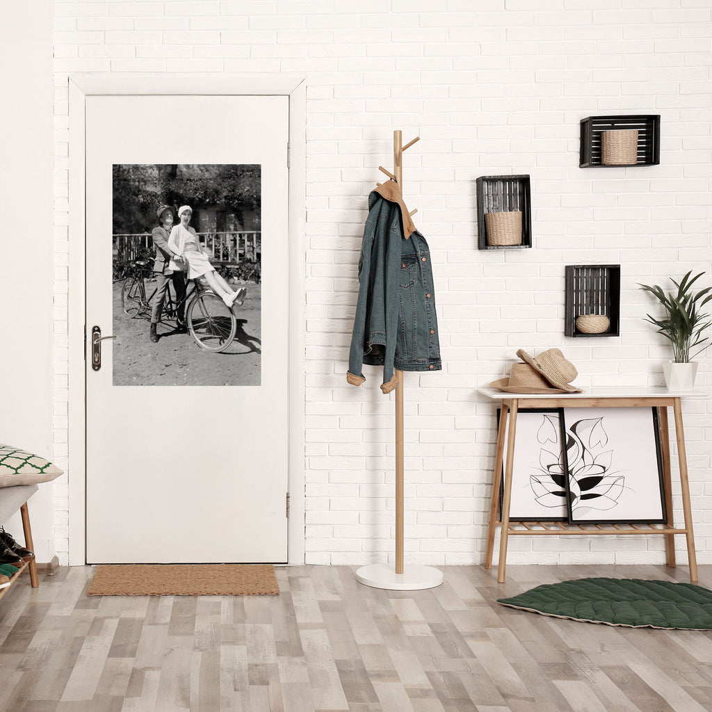 Affiche verticale autocollante « À TRAVERS LE TEMPS »