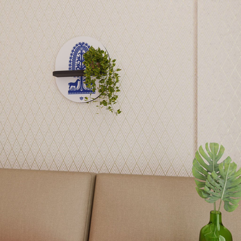 Étagère ovale en finition noire pour l'art populaire polonais