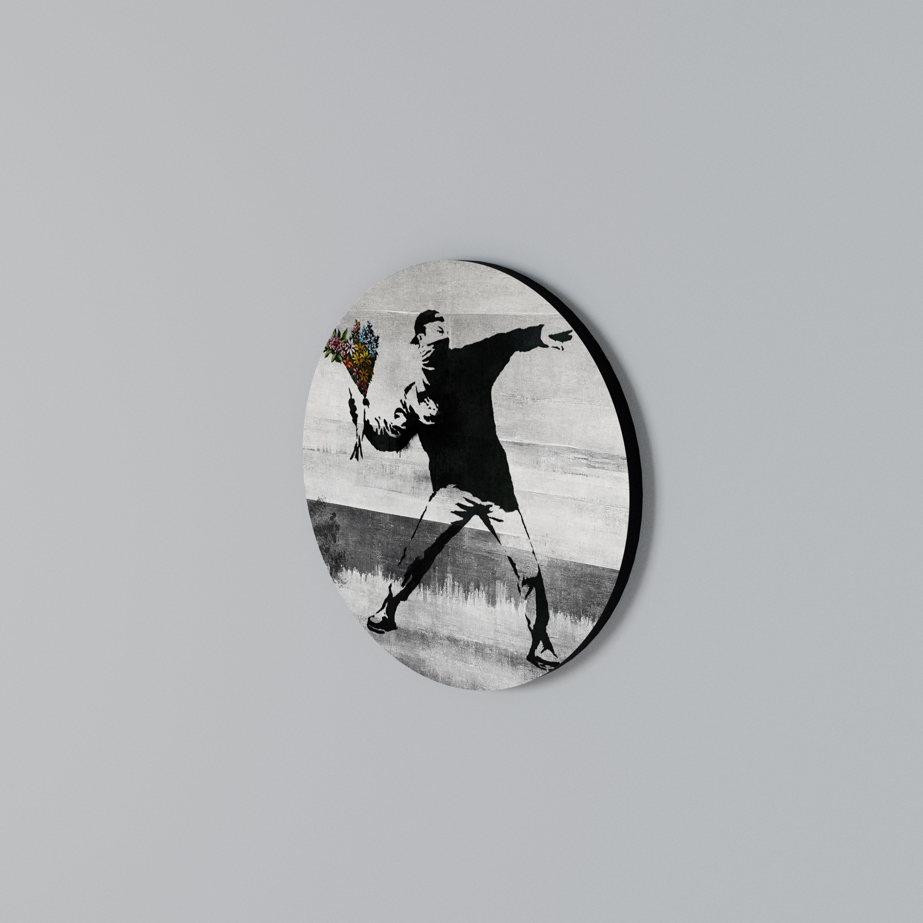 FLOWER BOMBER (BANKSY) Round Wall Art