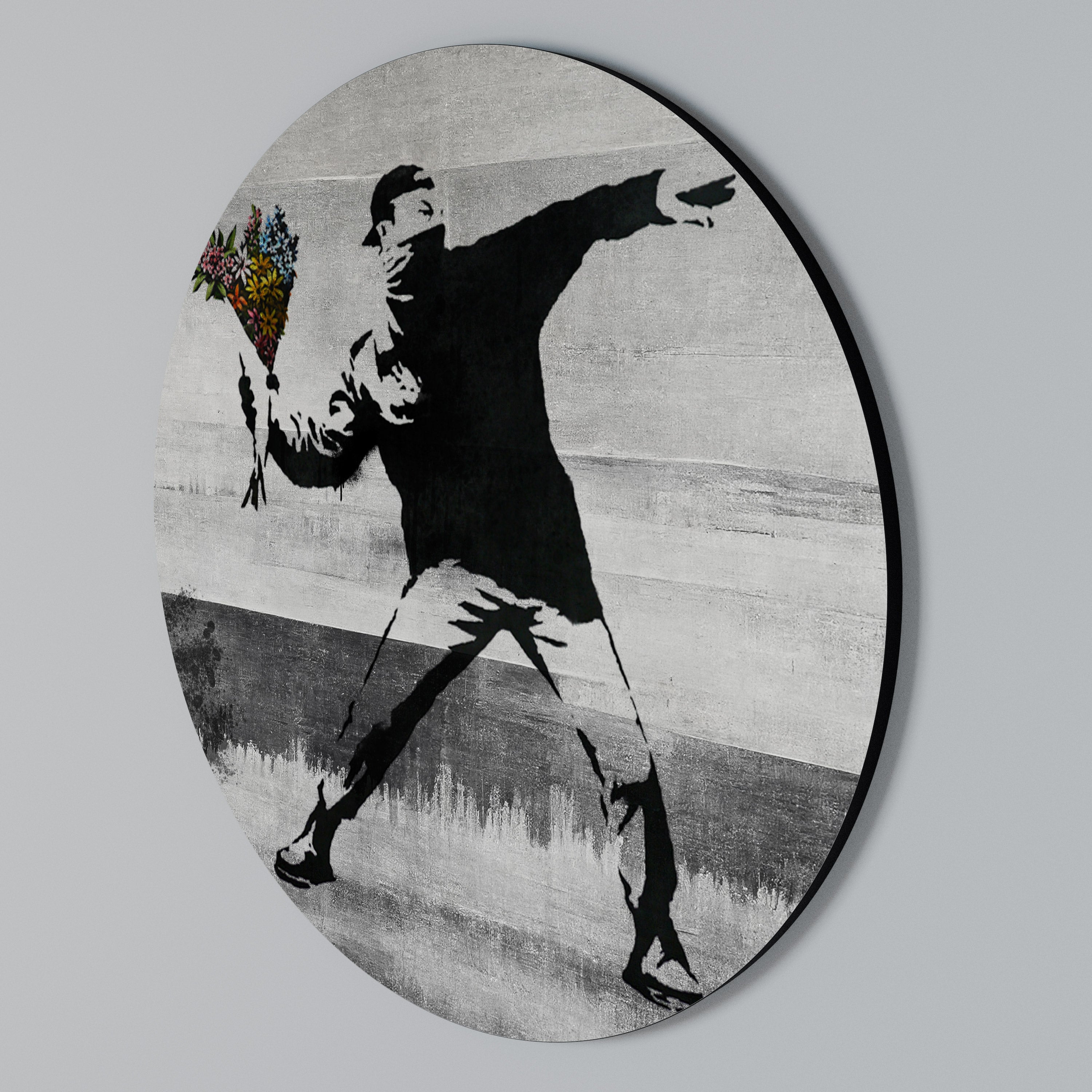 FLOWER BOMBER (BANKSY) Round Wall Art