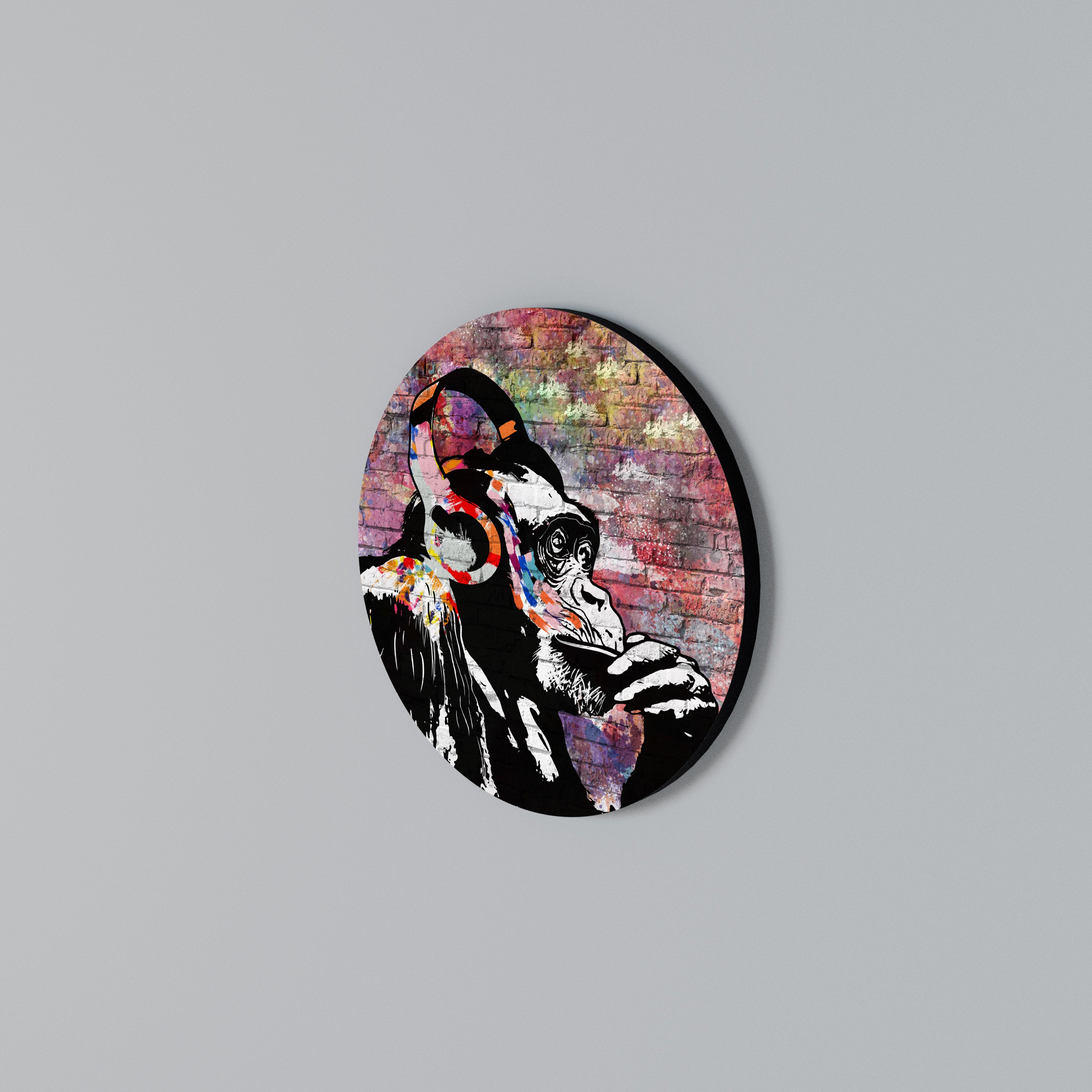 APISH LISTENER Round Wall Art