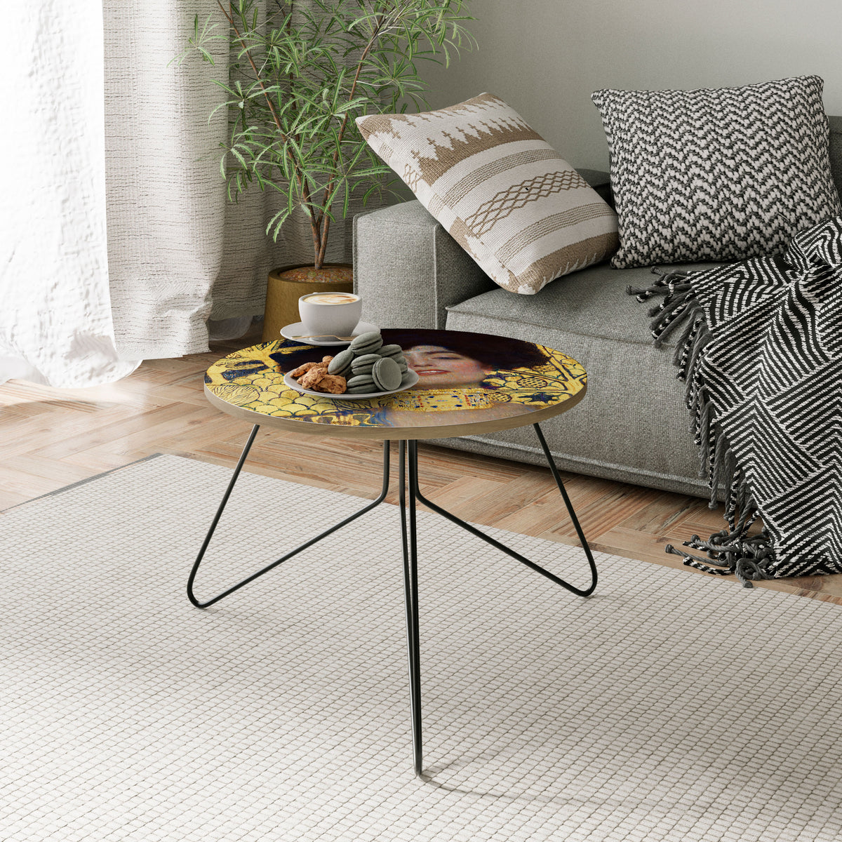 JUDITH WITHOUT HOLOFERNES Coffee Table