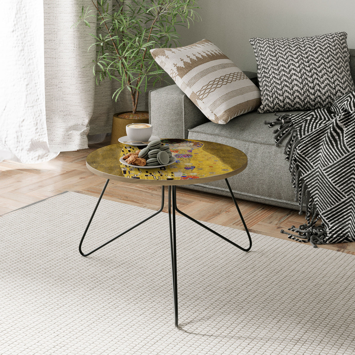 THE KISS Coffee Table