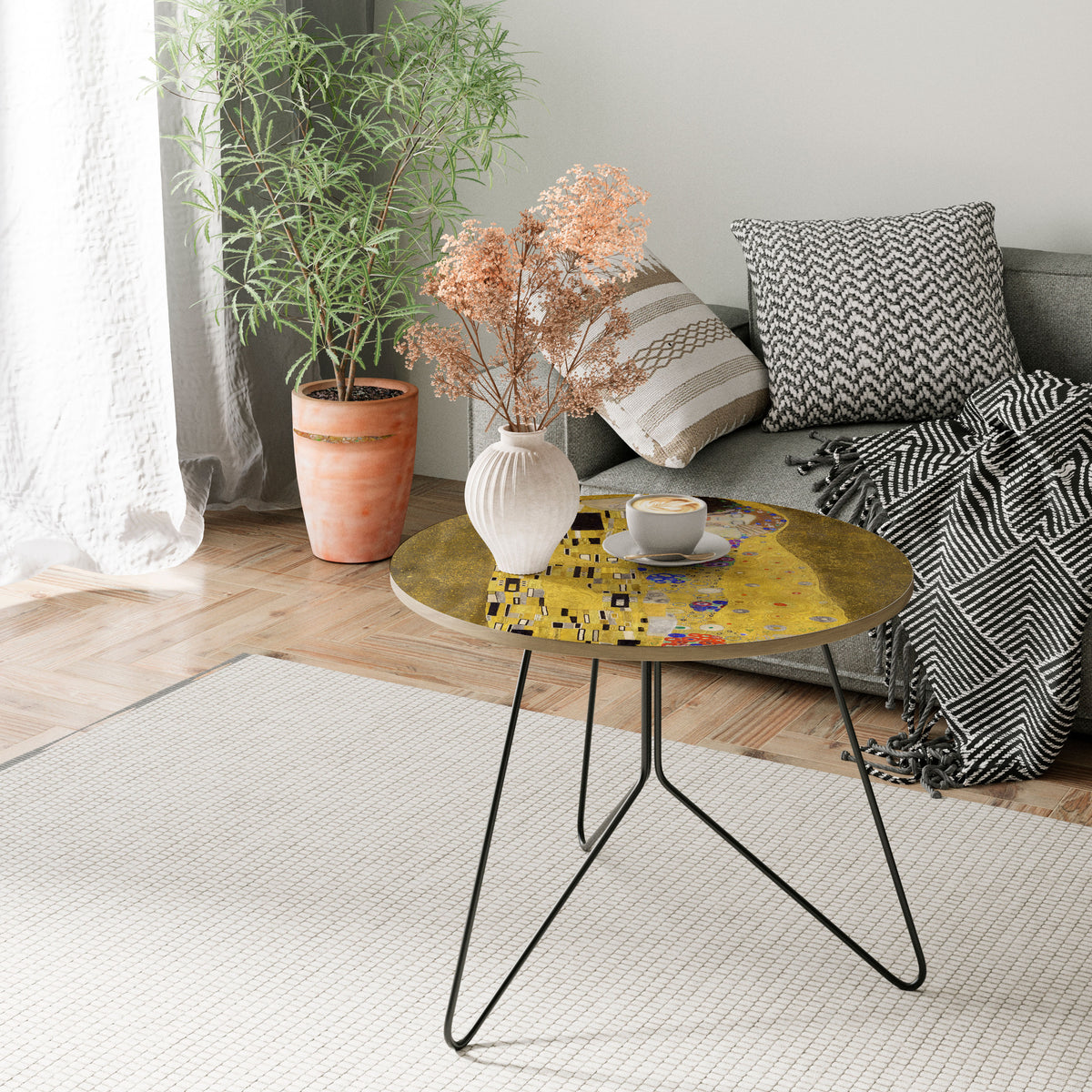THE KISS Coffee Table
