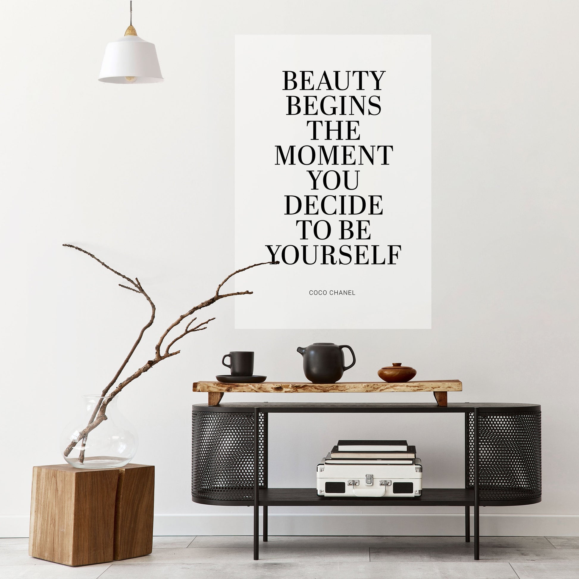 Affiche verticale autocollante « La beauté redéfinie »