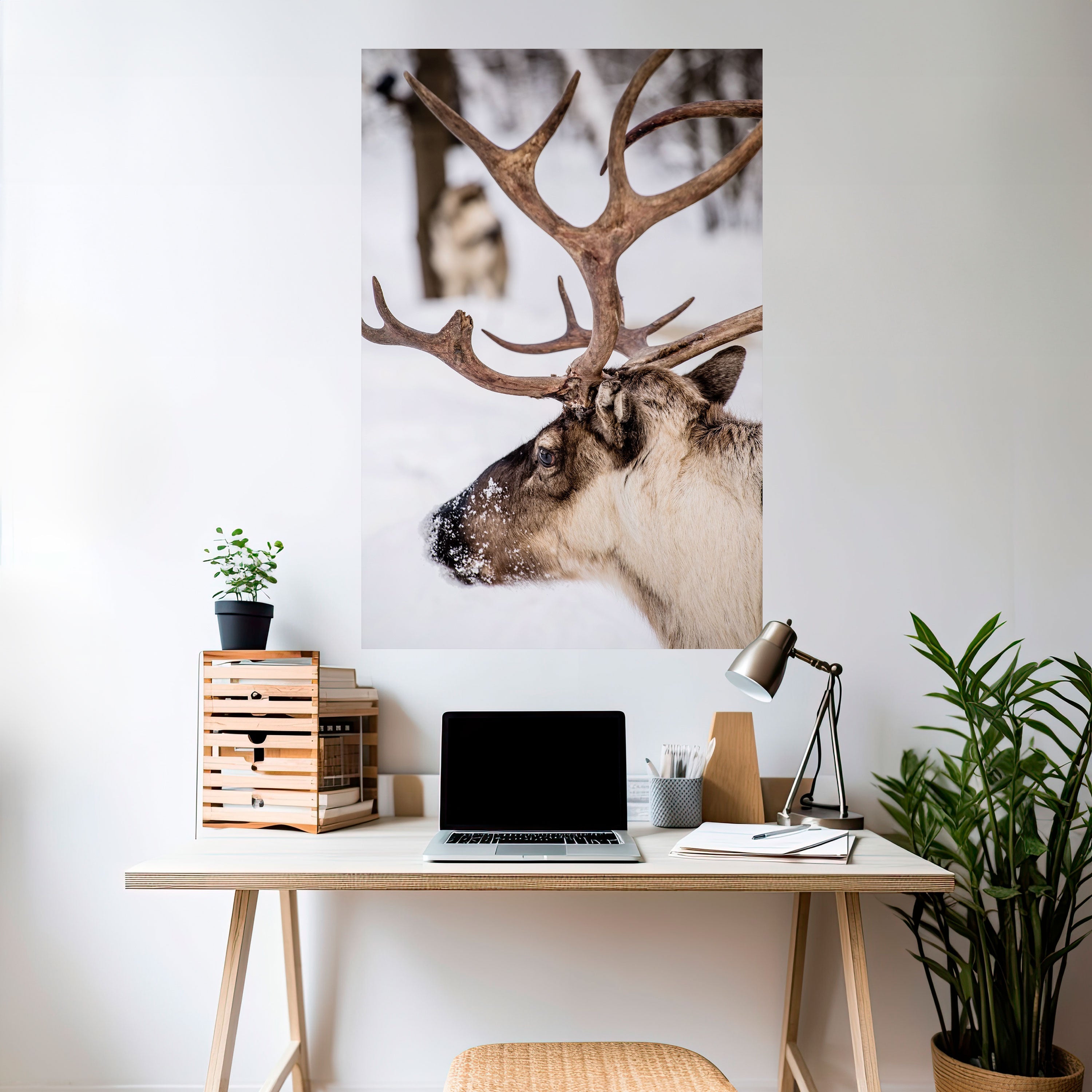 Affiche verticale autocollante « Whispers of Frost »