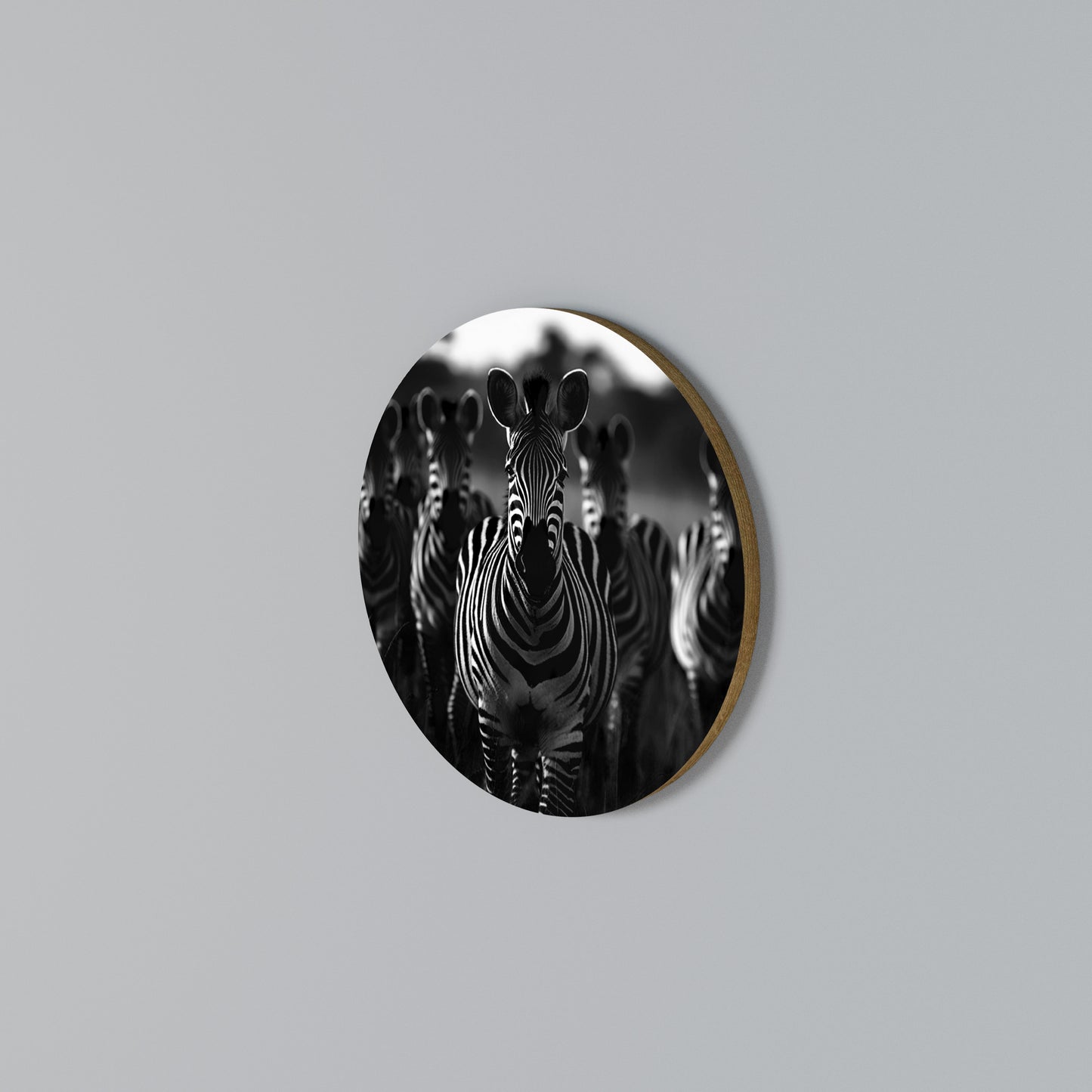 STRIPED SYMPHONY SAGA Round Wall Art