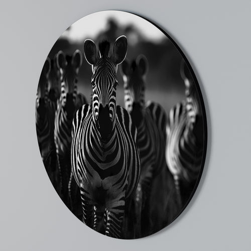 STRIPED SYMPHONY SAGA Round Wall Art